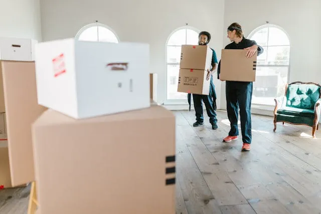 How Edinburgh Packing Services Simplify Moving with Professional Movers